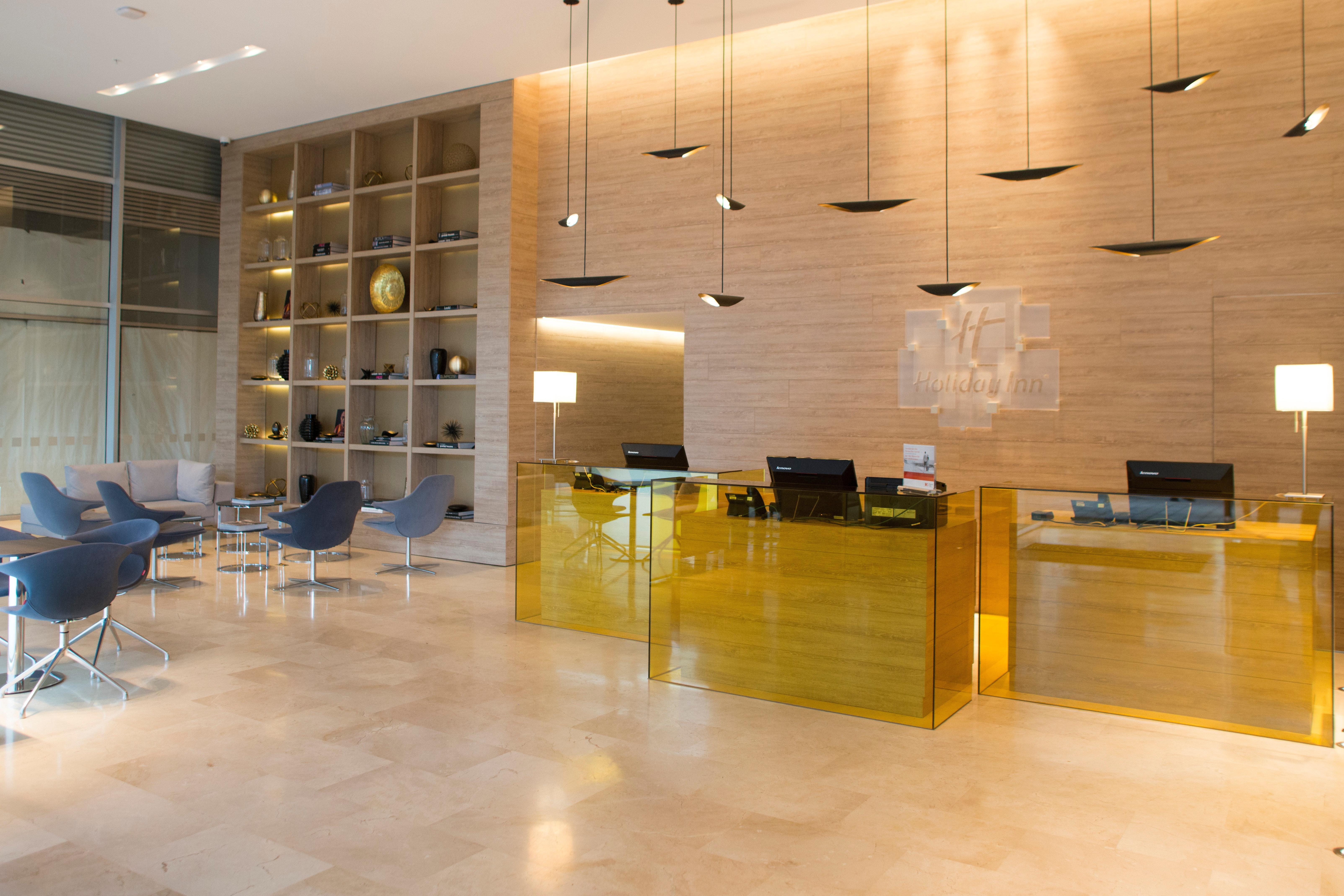 Holiday Inn Cucuta By Ihg Exterior foto The lobby of the hotel