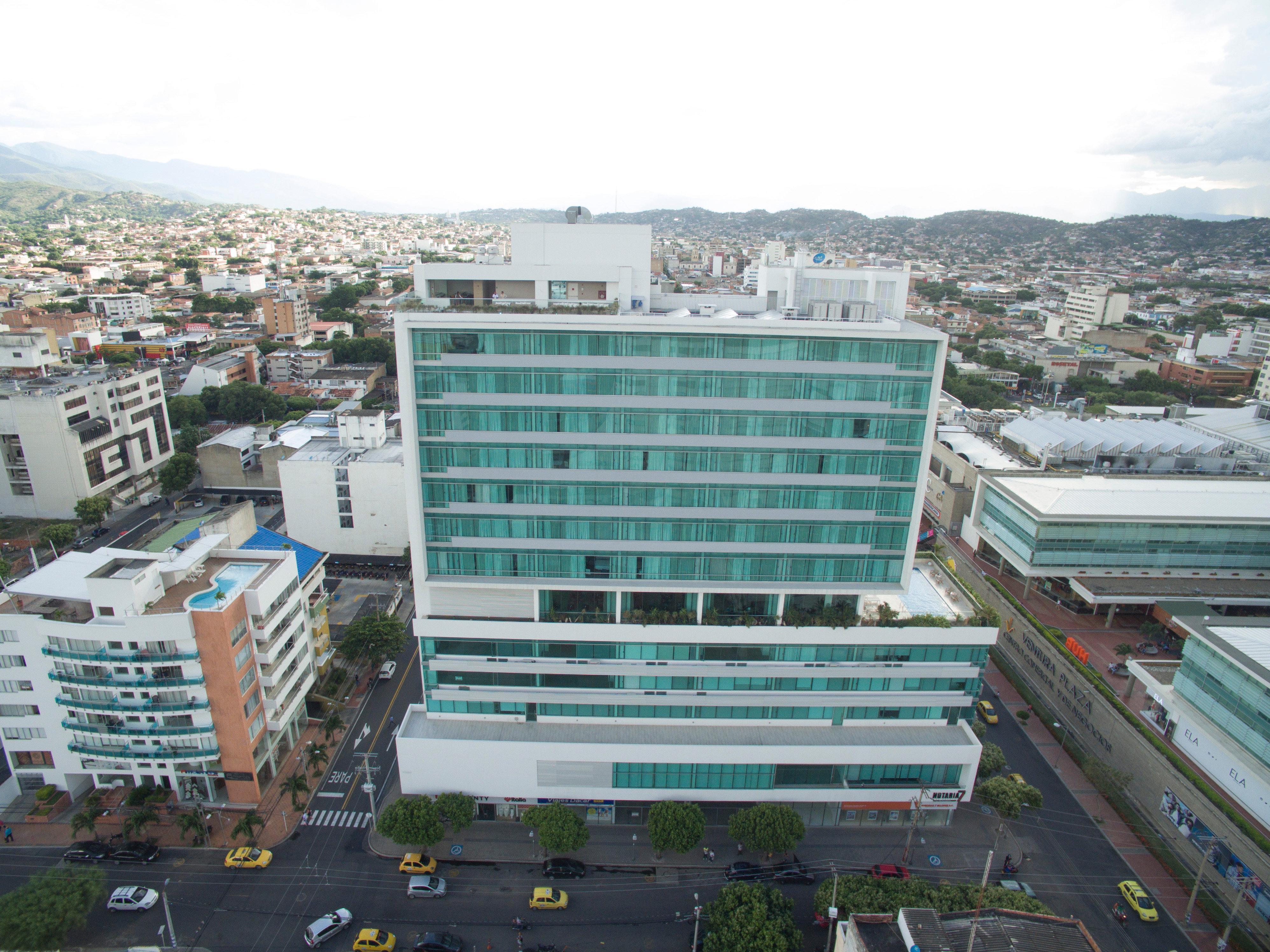 Holiday Inn Cucuta By Ihg Exterior foto The building of the university's main library