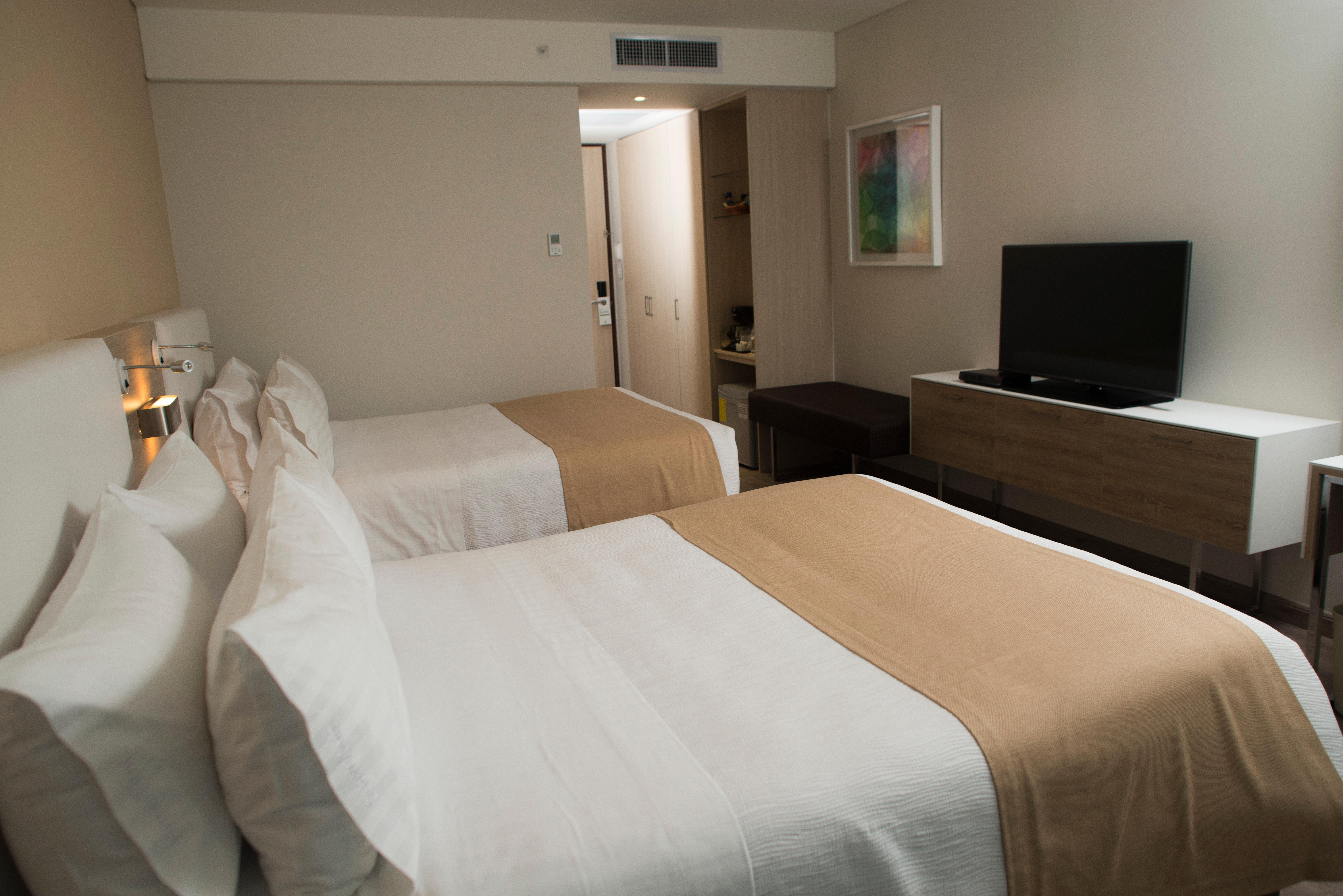Holiday Inn Cucuta By Ihg Exterior foto A room at the hotel