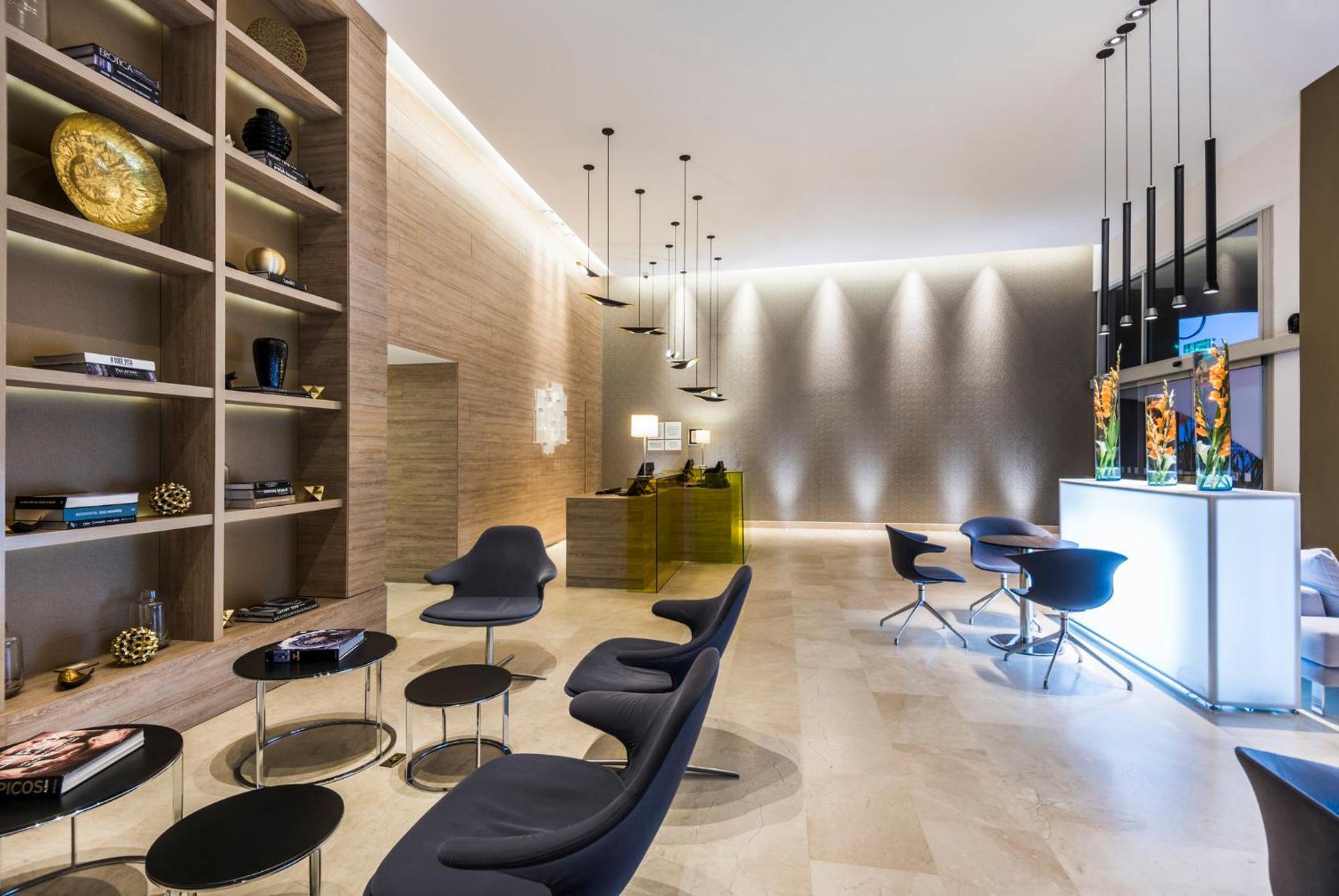 Holiday Inn Cucuta By Ihg Exterior foto The lounge at the airport
